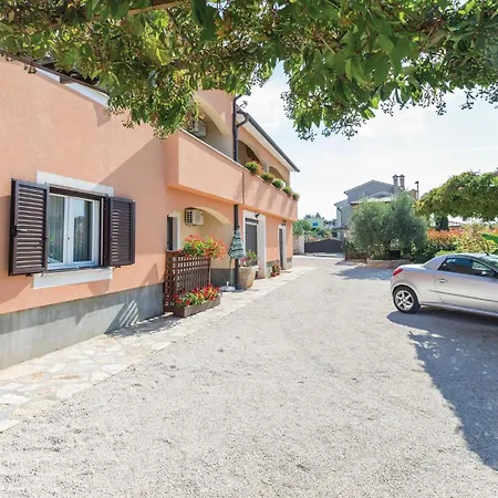 Beautiful In With Kitchen Tar-Vabriga