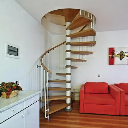 Beautiful In With Kitchen Apartament