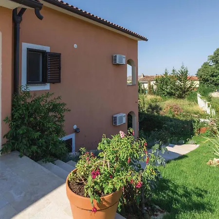 Beautiful In With Kitchen Tar-Vabriga