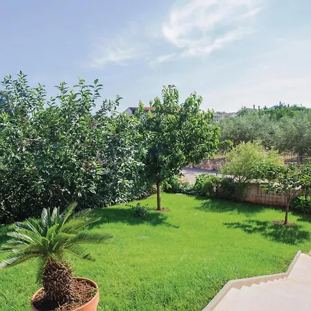 Beautiful In With Kitchen Apartment Tar-Vabriga