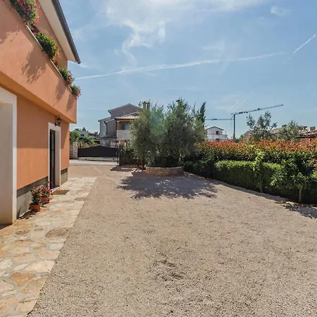 Beautiful In With Kitchen Apartment Tar-Vabriga